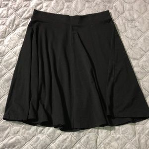 UNIQLO CIRCLE SKIRT SIZE M
